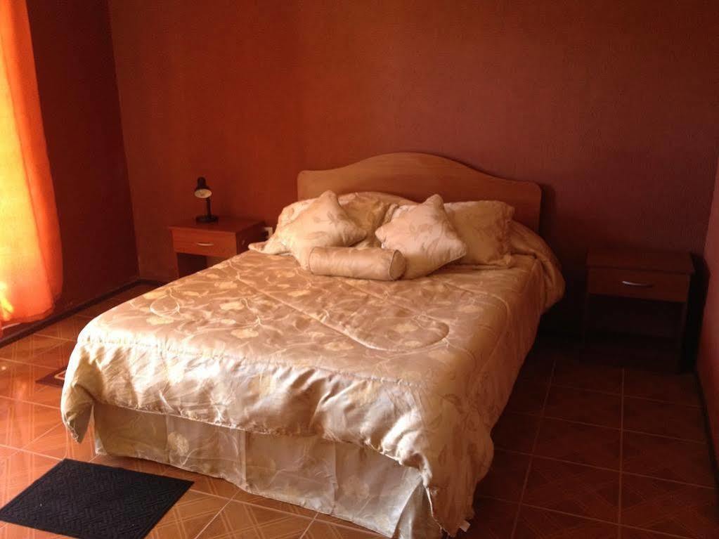 Hostal Piedrita De Rio Сан-Педро-де-Атакама Екстер'єр фото